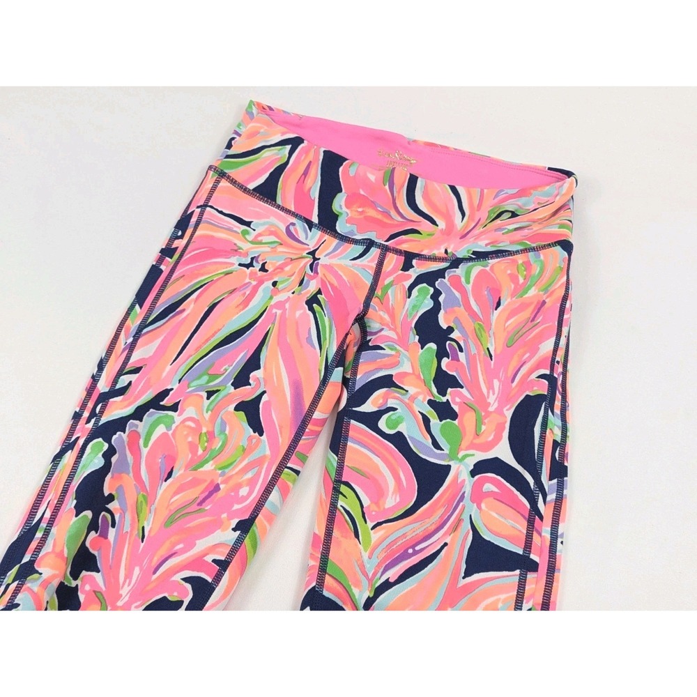 Lilly Pulitzer Luxletic‎ Leggings Womans XS Pink Tropical Capri Performance